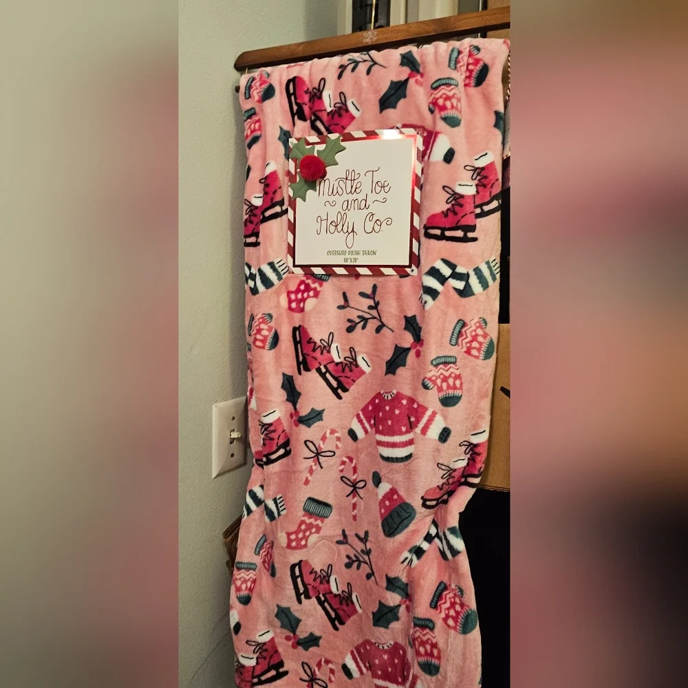 Mistle Toe and Holly Co. Blanket